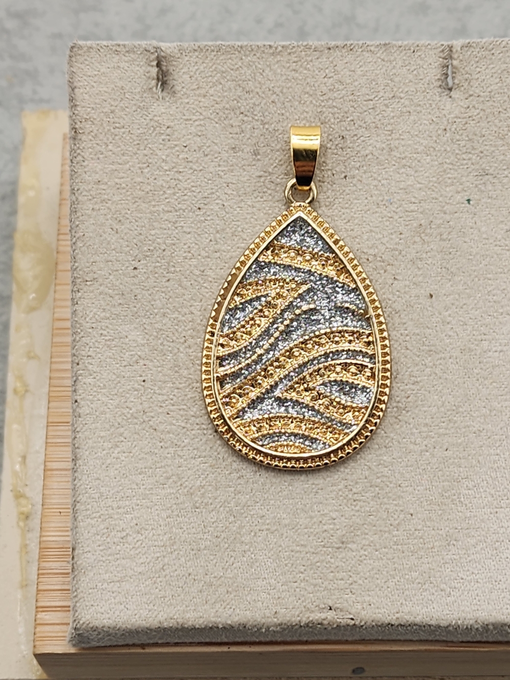Gold and Silver Tone Teardrop Pendant Necklace - Elegant Women's Jewelry